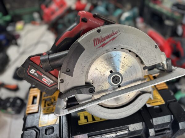 Cerkullar Millwaukee ( pa mbushes)